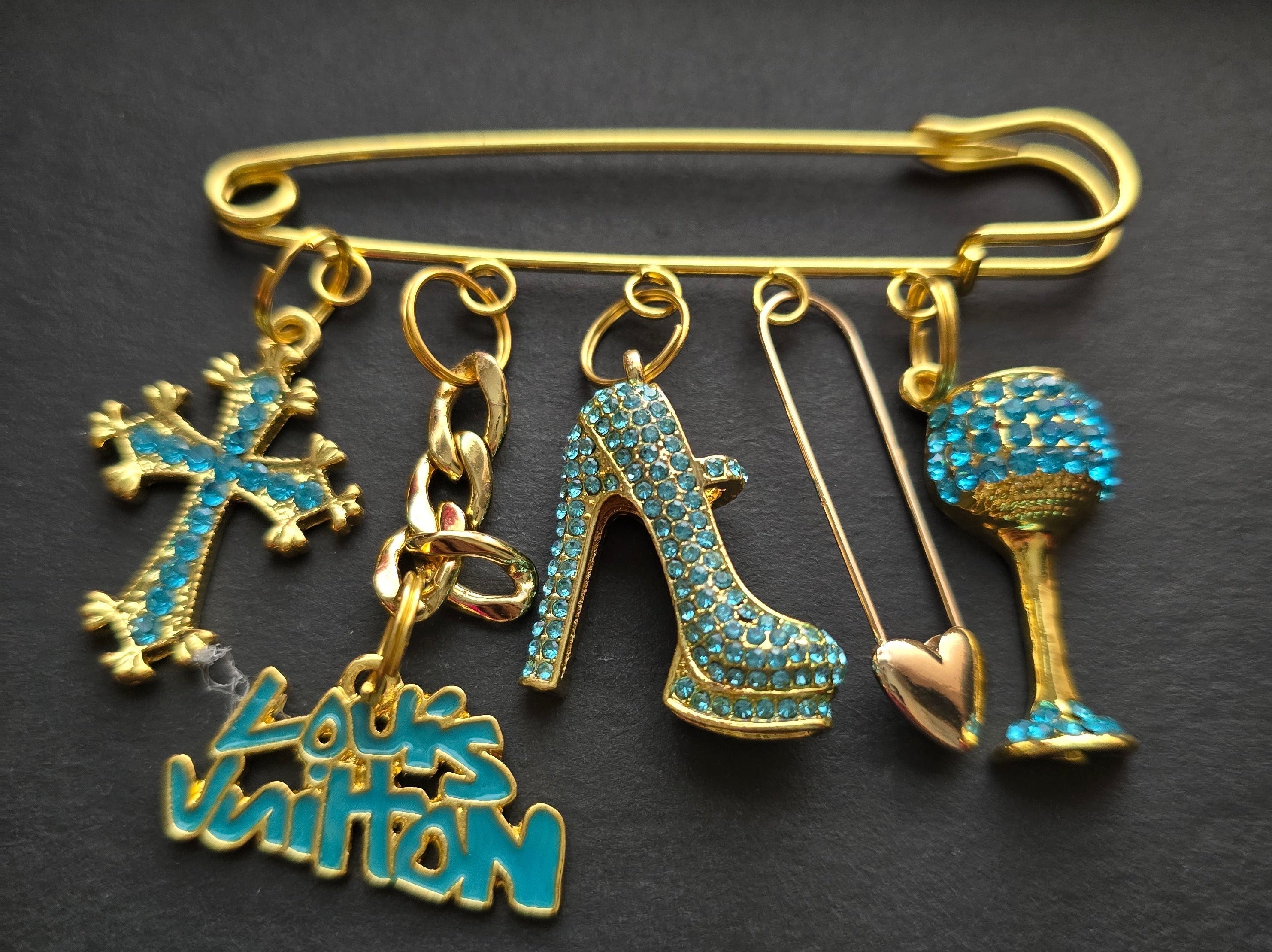 Pinnit Pins