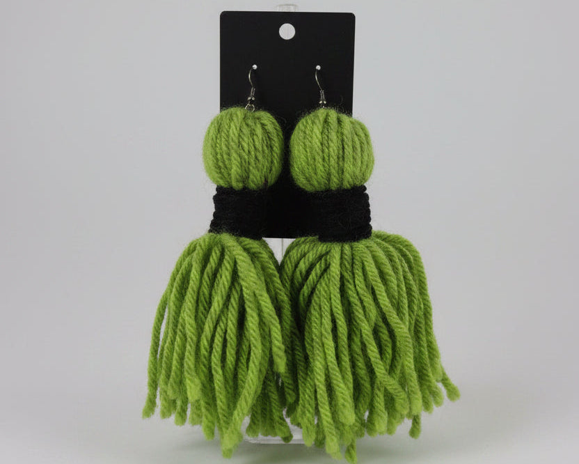 Oliver Yarn Earring