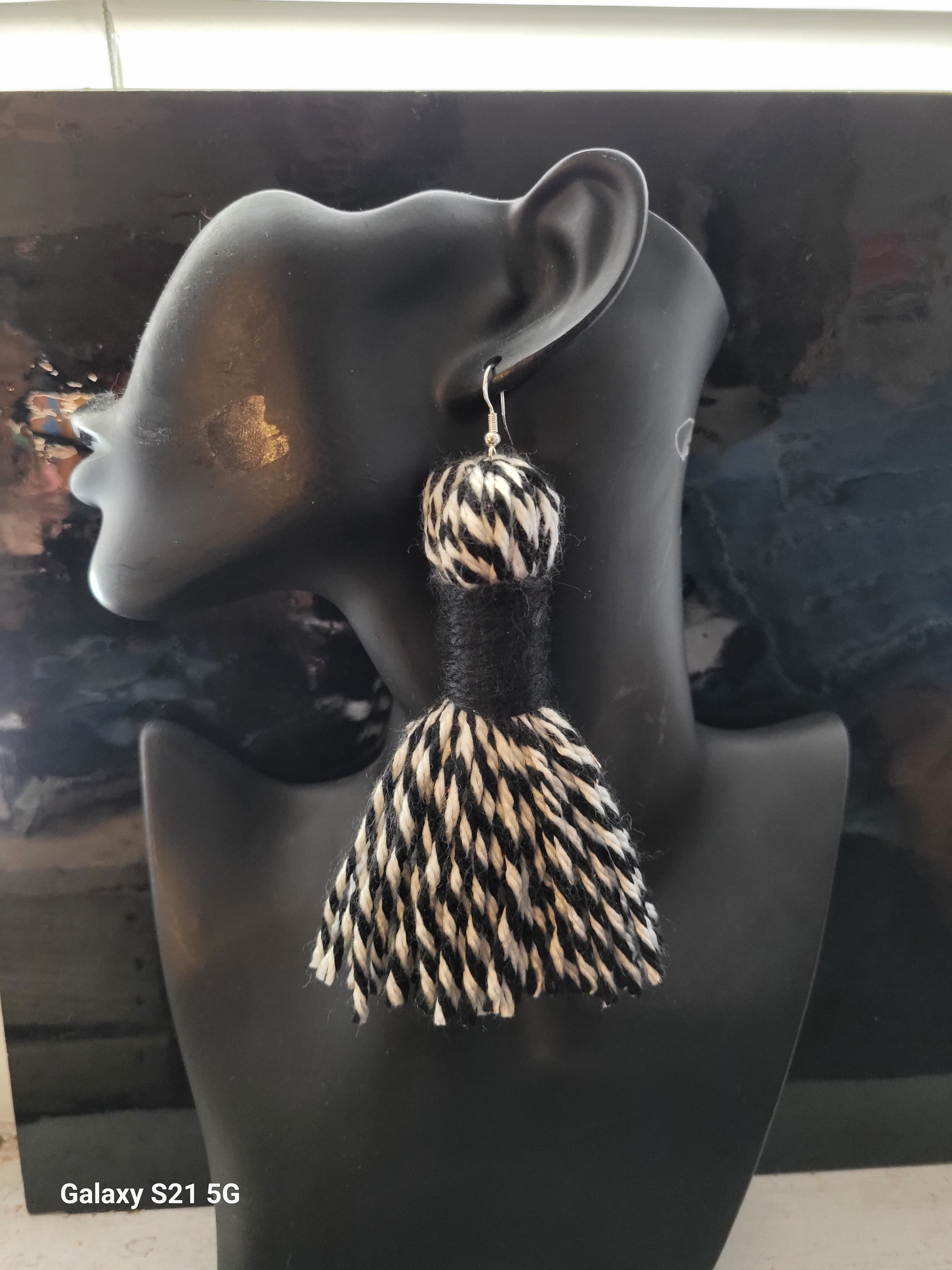 Be Striped Yarn Tassel Earrings